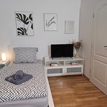 Modern Studio Near Duesseldorf Airport & Messe/Fair Meerbusch Zewnętrze zdjęcie